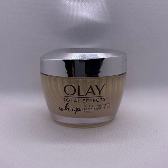 Olay Total Effects SPF Sunscreen Whip Face Moisturizer - Picture 6 of 10